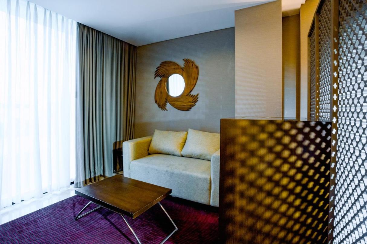 Emersia Hotel And Resort Bandar Lampung Extérieur photo